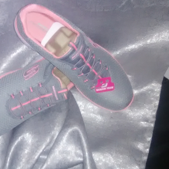 Sketchers Shoes - Sketchers Slide Ons